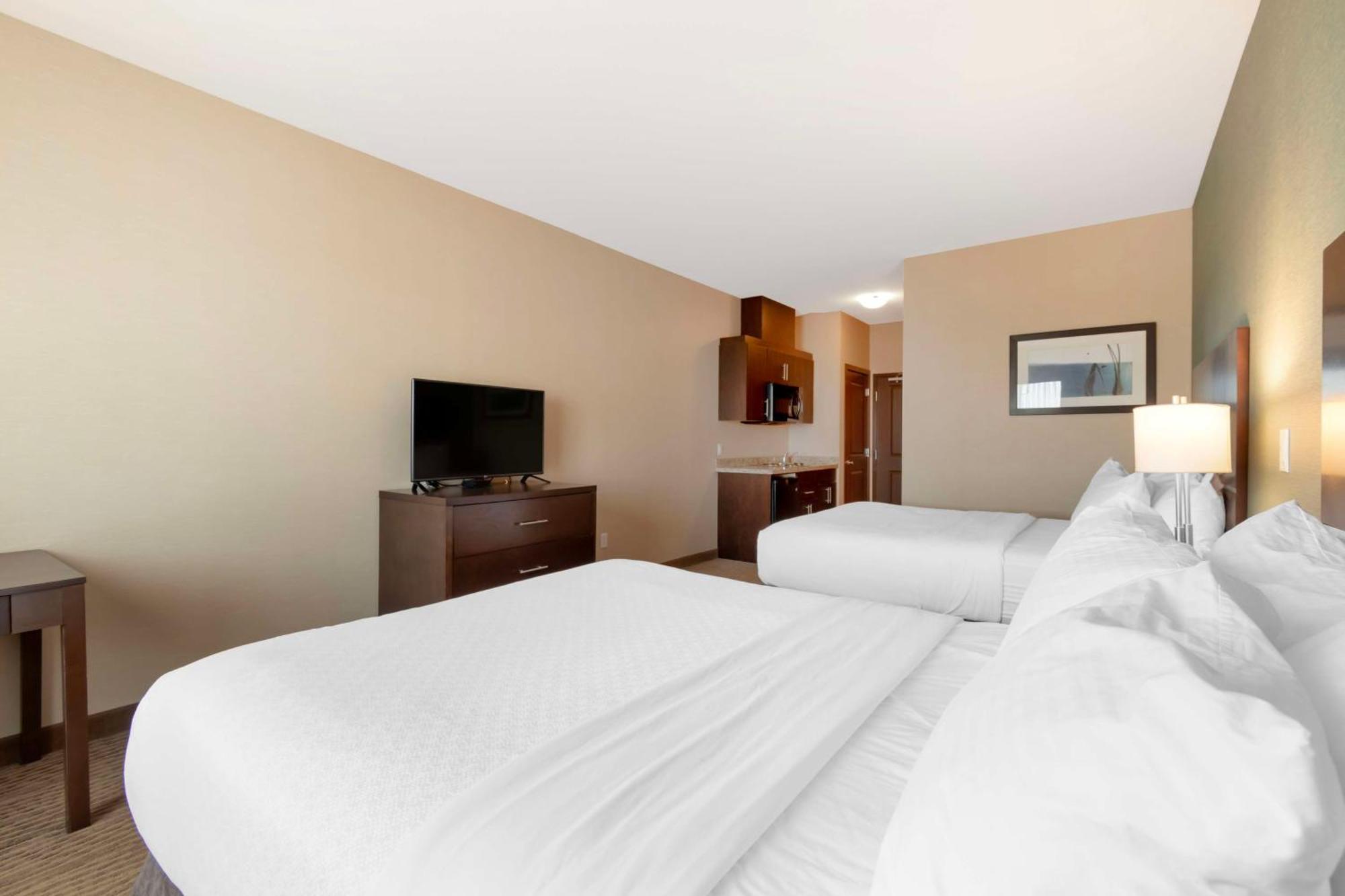 Best Western Plus Moosomin Hotel Экстерьер фото