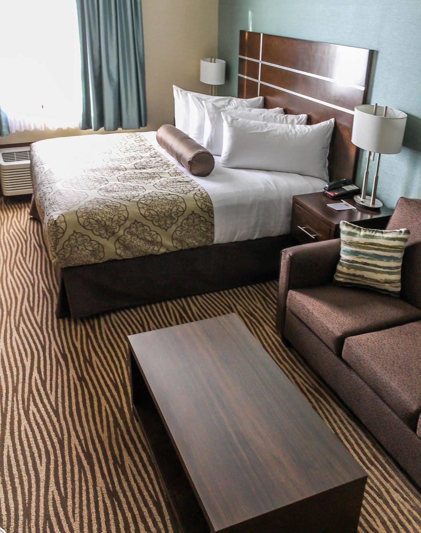 Best Western Plus Moosomin Hotel Экстерьер фото